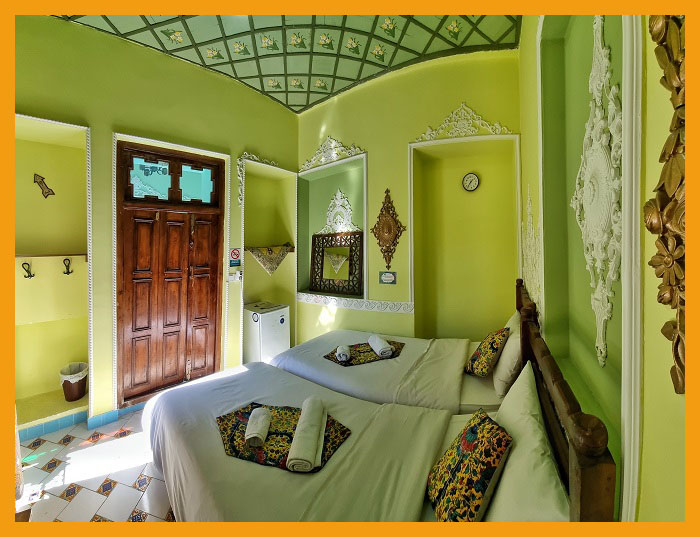 Shiraz Tabesh Boutique Hotel