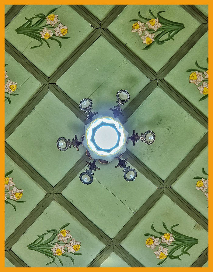 Shiraz Tabesh Boutique Hotel