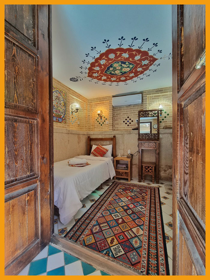 Shiraz Tabesh Boutique Hotel