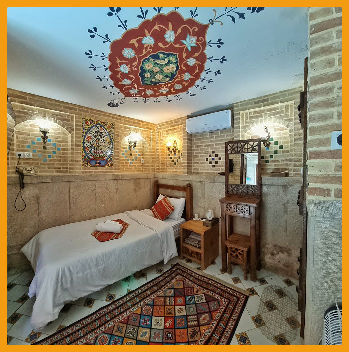Shiraz Tabesh Boutique Hotel