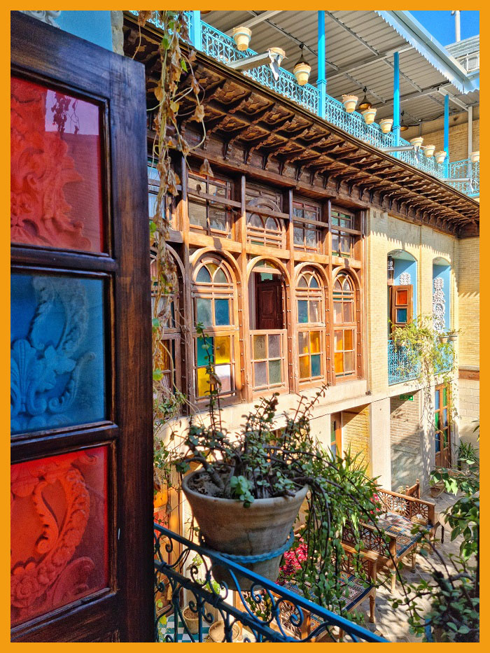 Shiraz Tabesh Boutique Hotel